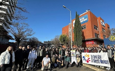 Gençler hem yürüdü hem sosyalleşti