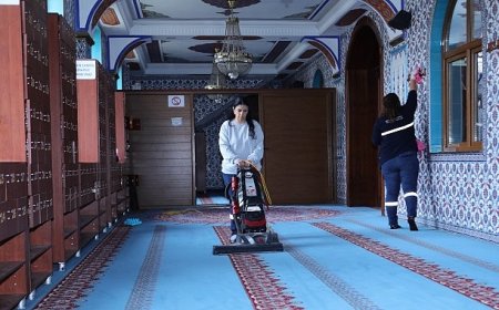 Bayraklı Ramazan’a Hazır