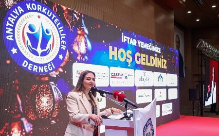 Başkan Vekili Özdemir Korkutelililerle iftarda bir araya geldi