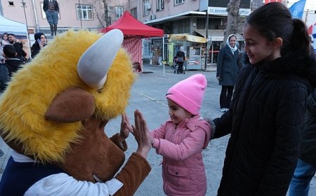 Çocuklar ve Ailelerinden Başkan Çerçioğlu’na Teşekkür