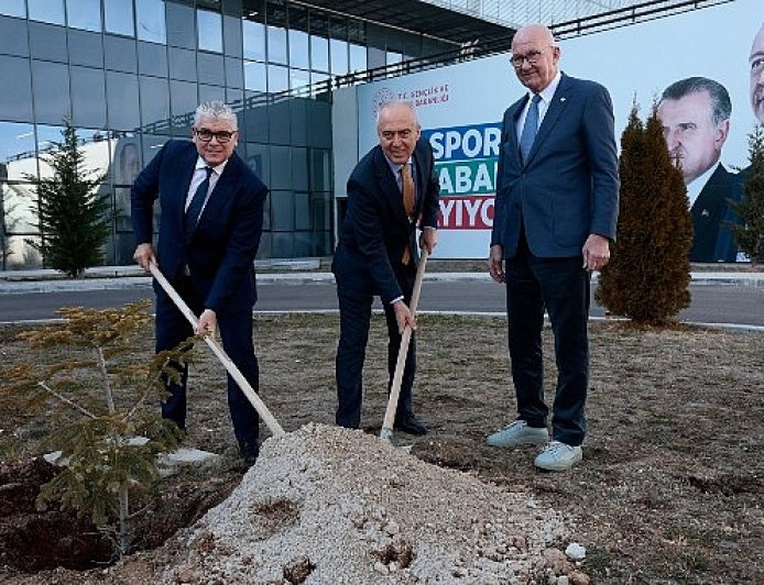 2026 UEC Avrupa Pist Bisikleti Şampiyonası Kapsamında Konya’da Anlamlı Ağaç Dikimi