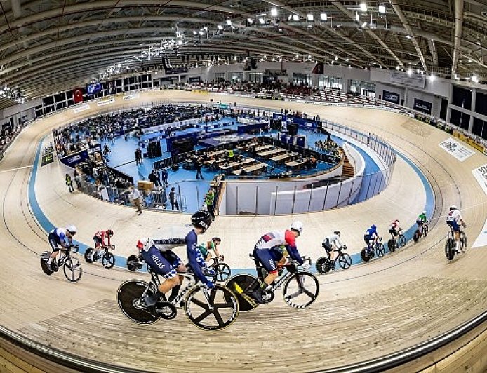 2026 UEC Avrupa Pist Bisikleti Şampiyonası’nın Dördüncü Günü Rekorla Başladı