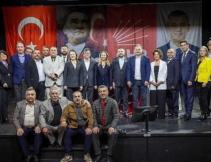 Romanların sesi Konak’tan yükseldi