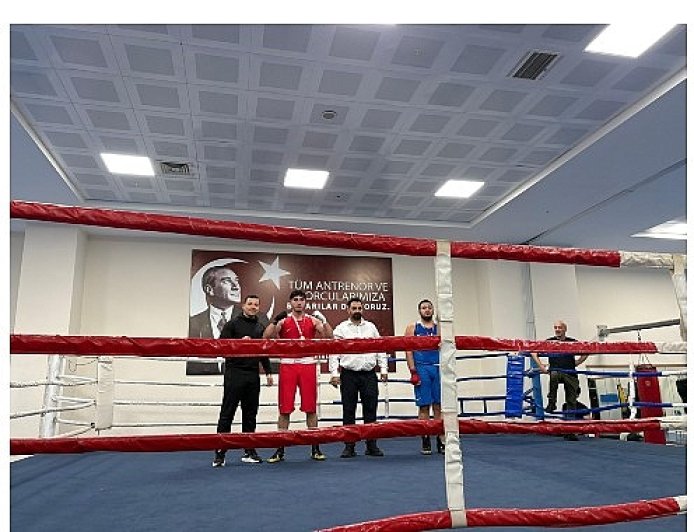 Kemer Belediye Kick Boks ve Boks sporcularından büyük başarı