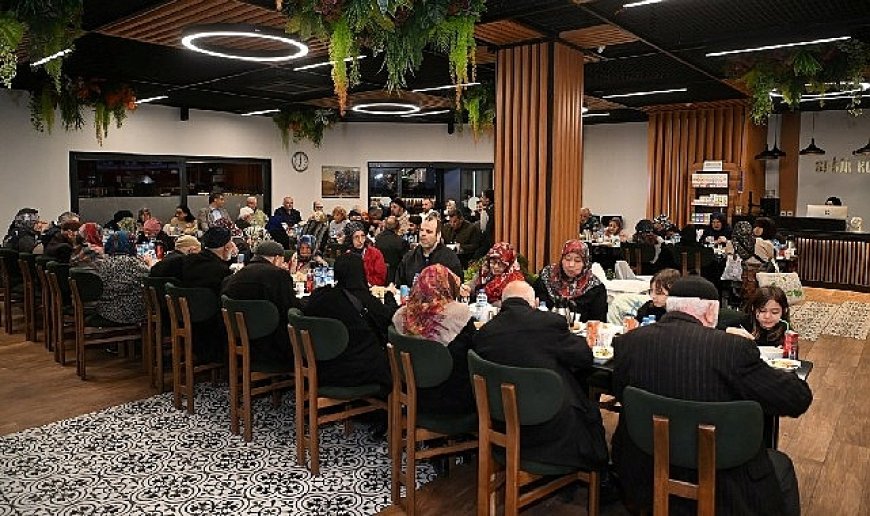 Başkan Kocaman, Ramazan Bereketini Kartepe’nin Çınarlarıyla Paylaştı