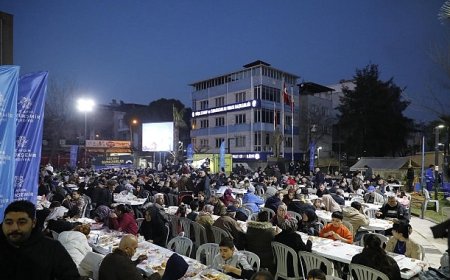 Başkan Çerçioğlu Her Gün Binlerce Vatandaşı İftar Sofralarında Buluşturmaya Devam Ediyor