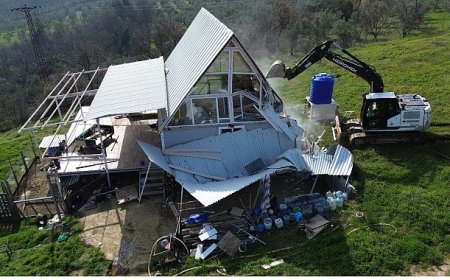 İznik Belediyesi Tarım Arazilerindeki Kaçak Yapılara Karşı Harekete Geçti