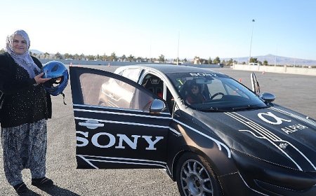 Nevşehir’de Şalvarını Giyip Gelen Kadınlara Özel Slalom Sürüşü