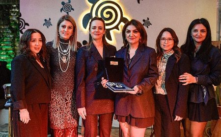 Öznur Tugay: Kadınlar için değişimi güç birliğiyle sağlayalım