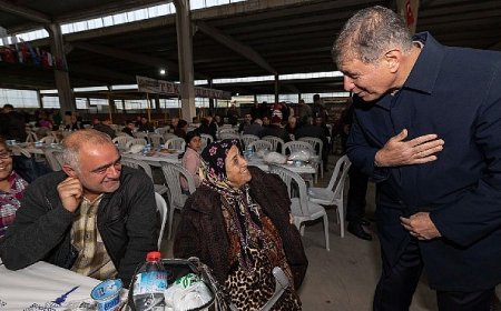 Büyükşehir’in gönül sofrası bu kez Menemen’de kuruldu