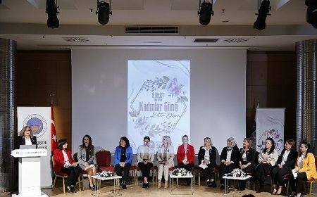 Kadın muhtarlarla eşitlikçi uygulamalar paneli düzenlendi
