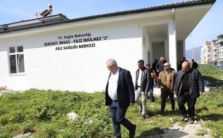 Edremit Belediyesi’den Narlı’dan Bostancı’ya saha mesaisi