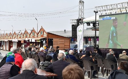 Osmangazi Meydanı’nda Bursaspor Coşkusu Yaşandı