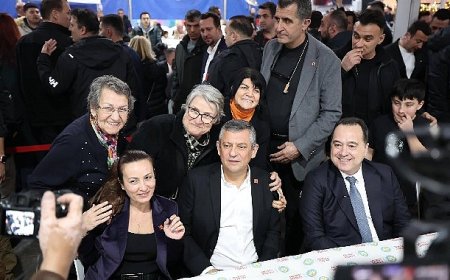 Manisa’da İftar Bereketi Binlerce Vatandaş Aynı Sofrada Buluştu