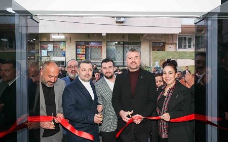 Başkan Görkem Duman, Buca Yardımlaşma Derneği ‘nin açılışını gerçekleştirdi