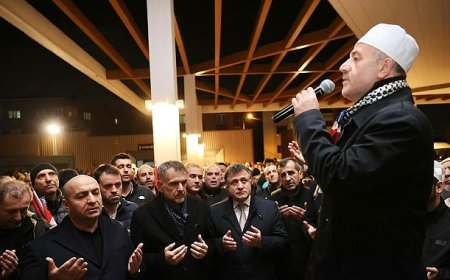 Bayrampaşa’da kardeşlik yürüyüşü