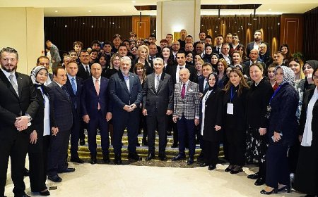 Bakan Bolat İSTAF İftarında Konuştu “Bir Sofra Binlerce Dua” Dünyaya Umut Oldu