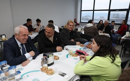 Başkan Şadi Özdemir, vatandaşlarla iftarda buluştu