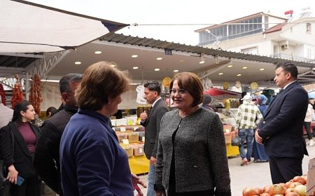 Başkan Hatice Gençay’dan, Pazar Esnafına Bayram Öncesi Ziyaret