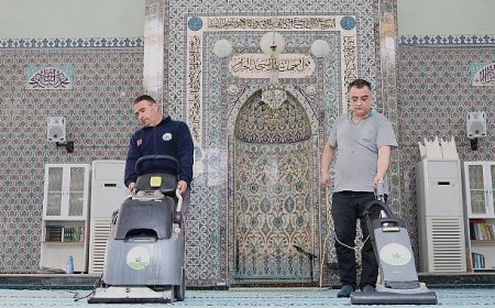 Osmangazi’de Camilerde Bayram Temizliği