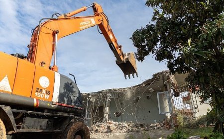 Vatandaş istedi, Yenişehir Belediyesi yıktı