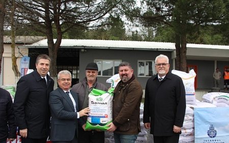 İBB’den Çiftçilere Tohum ve Hasat Makinesi Desteği