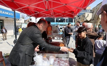 Geyve Belediyesi’nden Muhsin Başkan Hayrına Lokma Hayrı