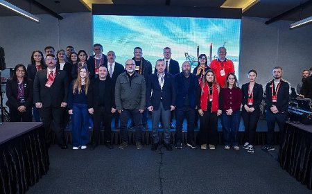 Başkan Büyükakın uluslararası gazetecilerle bir araya geldi