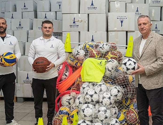 İzmir’de amatör spora 25 milyonluk can suyu