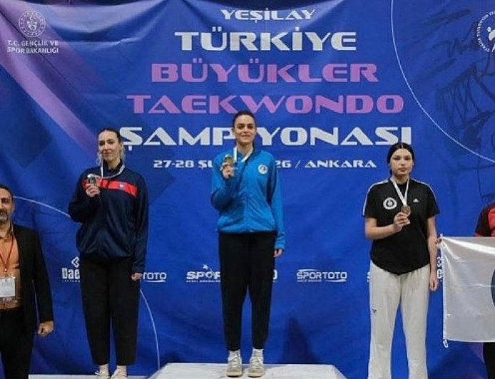 Kağıtspor, tüm branşlarda başarıya abone