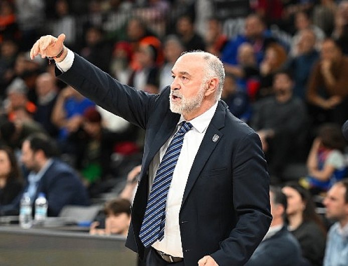 Anadolu Efes, ASVEL karşısında parkede