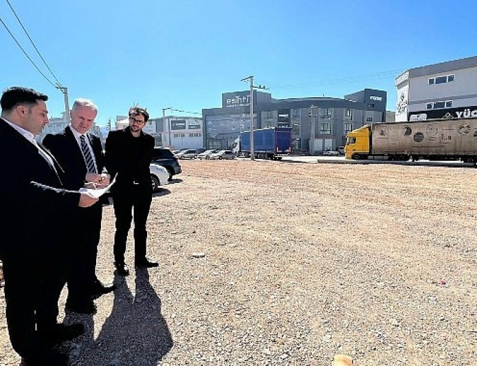 Sanayi Bölgesinde Otopark Alanları Artıyor