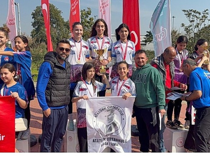 Atatürk Ortaokulu Öğrencileri Oryantiringde İzmir’e Damga Vurdu