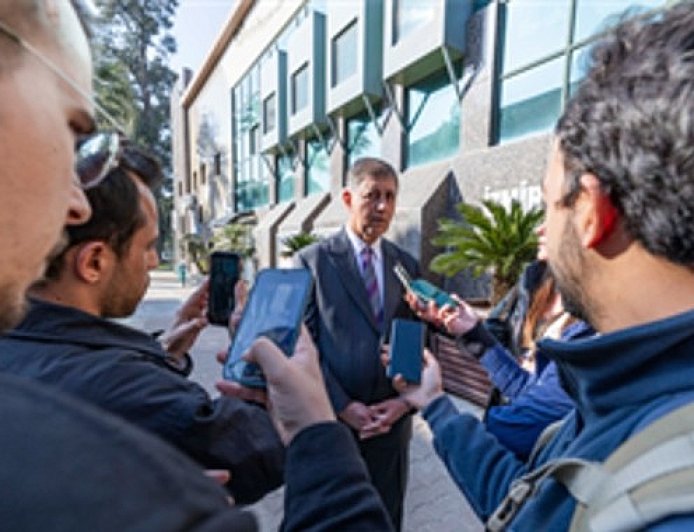 Başkan Tugay’dan Elektrik Fabrikası açıklaması: “İdari ve hukuki itirazları yapacağız”