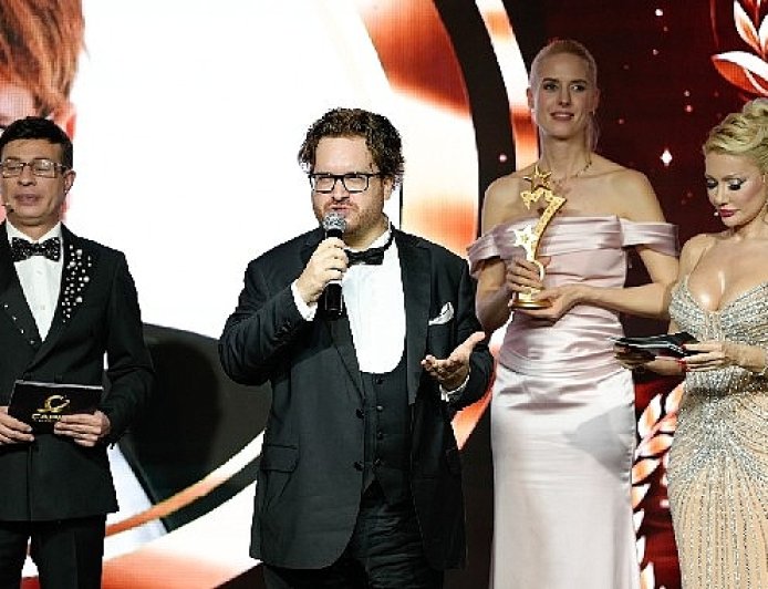 Türkiye'nin en başarılı Opera Sanatçısı: Tenor Sedat Can Öztoprak