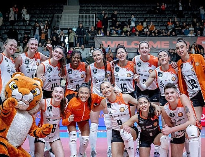 Eczacıbaşı Dynavit normal sezonu galibiyetle tamamladı