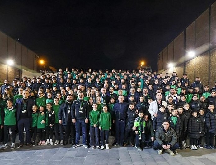 Başkan Büyükakın, Hodri Meydan İftarı’nda konuştu:     “Kocaelispor çok daha iyi yerlerde olacak”