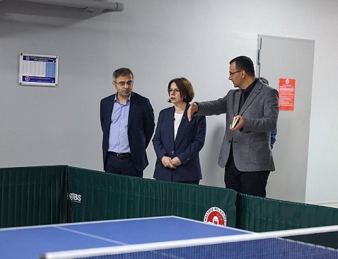 Maltepe Belediye Başkanı Köymen, spor yapan kadınlarla buluştu