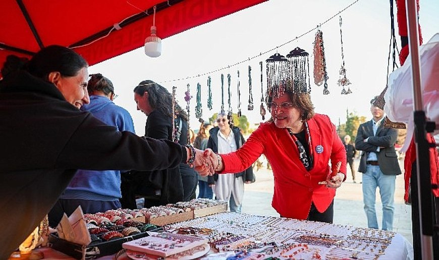 Didim'de Emekçi Kadınlar Pazarı Kent Meydanı'nda açıldı