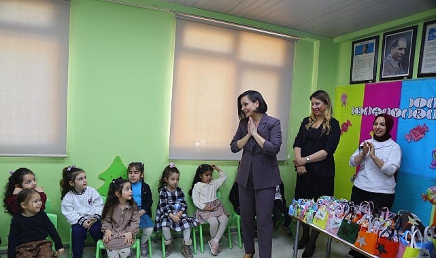 Başkan Kınay "Her Emeğiniz Karabağlar'a Değer Katıyor"