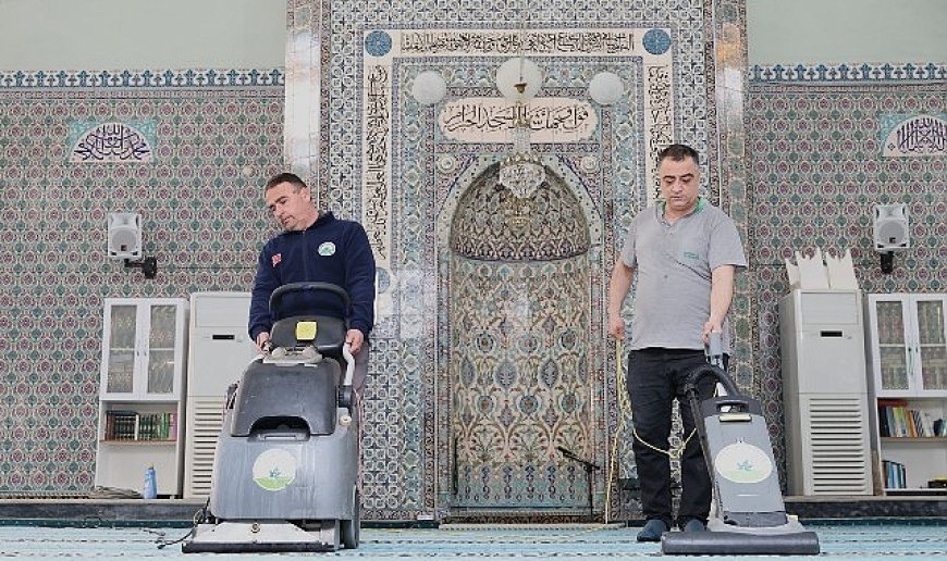 Osmangazi’de Camilerde Bayram Temizliği