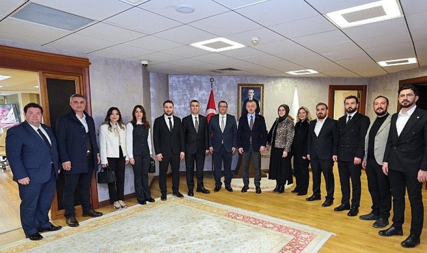 Başkan Büyükakın’a ziyaretçi akını