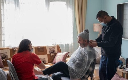 Milas Belediyesi Berber ve Kuaförlük Hizmetine Devam Ediyor