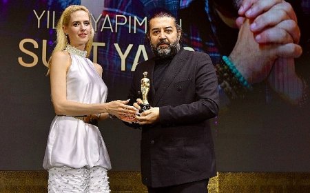 Suat Yanç 'Yılın En İyi Yapımcısı' ödülünü aldı