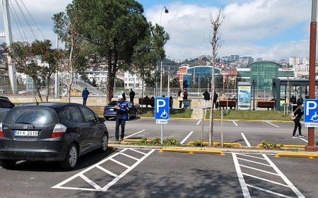 Büyükşehir Zabıtası’ndan çift taraflı parka müdahale