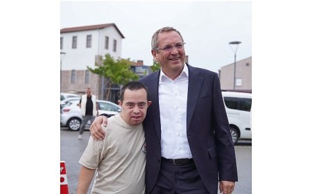 Sevgiyle atılan her adım, paylaşıldıkça çoğalan en değerli mutluluklara dönüşüyor