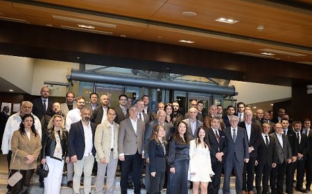 Ege Mobilya Kağıt ve Ormar Ürünleri İhracatçıları Birliği’nde Ali Fuat Gürle güven tazeledi