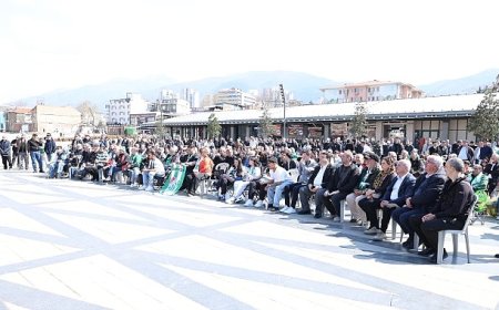 Osmangazi Meydanı’nda Bursaspor Coşkusu Zirve Yaptı