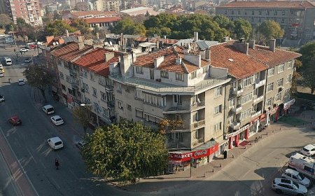 Başkan Altay Beşyol Kavşağı’nda Kamulaştırdıkları 8 Binada Yıkım Çalışmalarını Tamamladıklarını Açıkladı