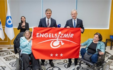 İzmir Ticaret Odası’nda Kırmızı Bayrak gururu